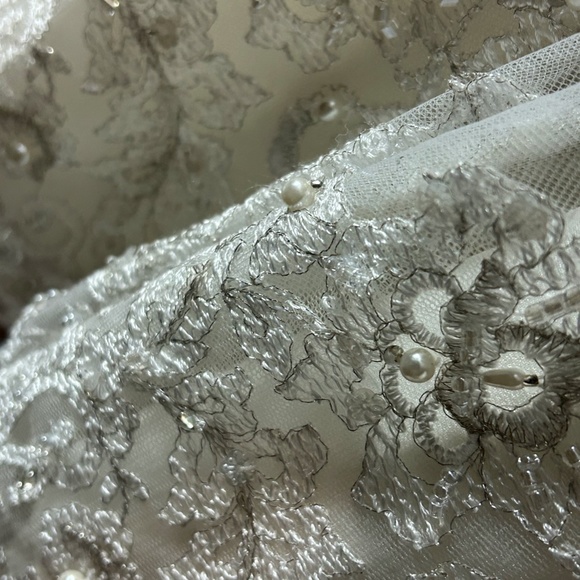 MADISON COLLECTION CHAMPAGNE SATIN WEDDING GOWN US SIZE 8 - Picture 9 of 11